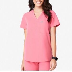 Catarina One-Pocket Scrub Top™ neon pink